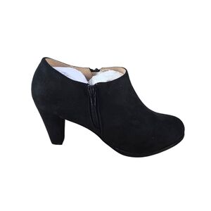 Journee Collection SANZI ZIP-UP BOOTIES IN FAUX SUEDE - Black - Size 9WD - NWB